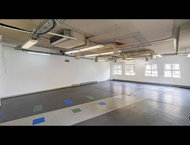158M² OFFICE TO LET IN FERNDALE